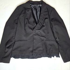 Darjoni Ruffle Edged Blazer